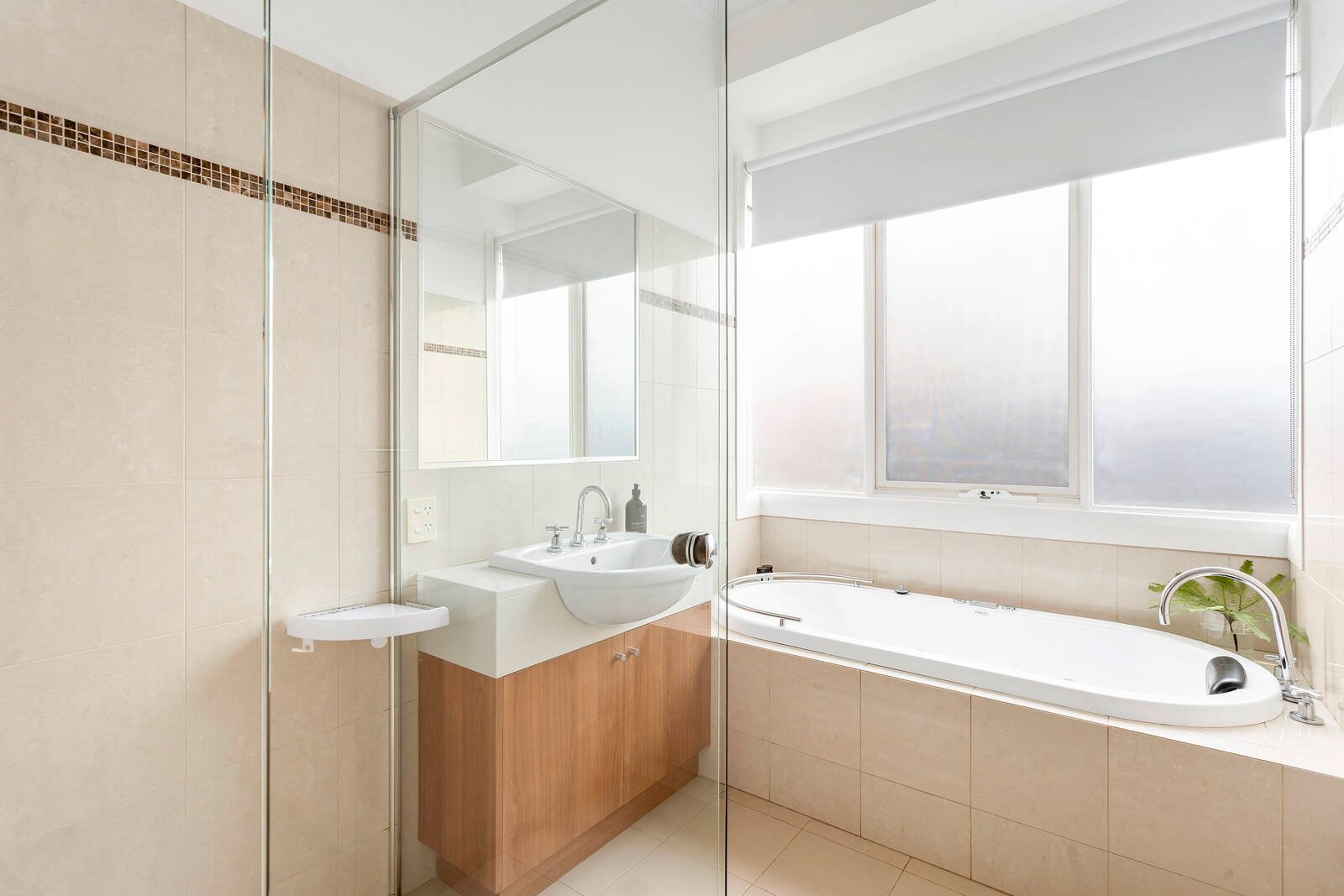 Real Estate and Property in 12 Rose Street, Bentleigh, VIC