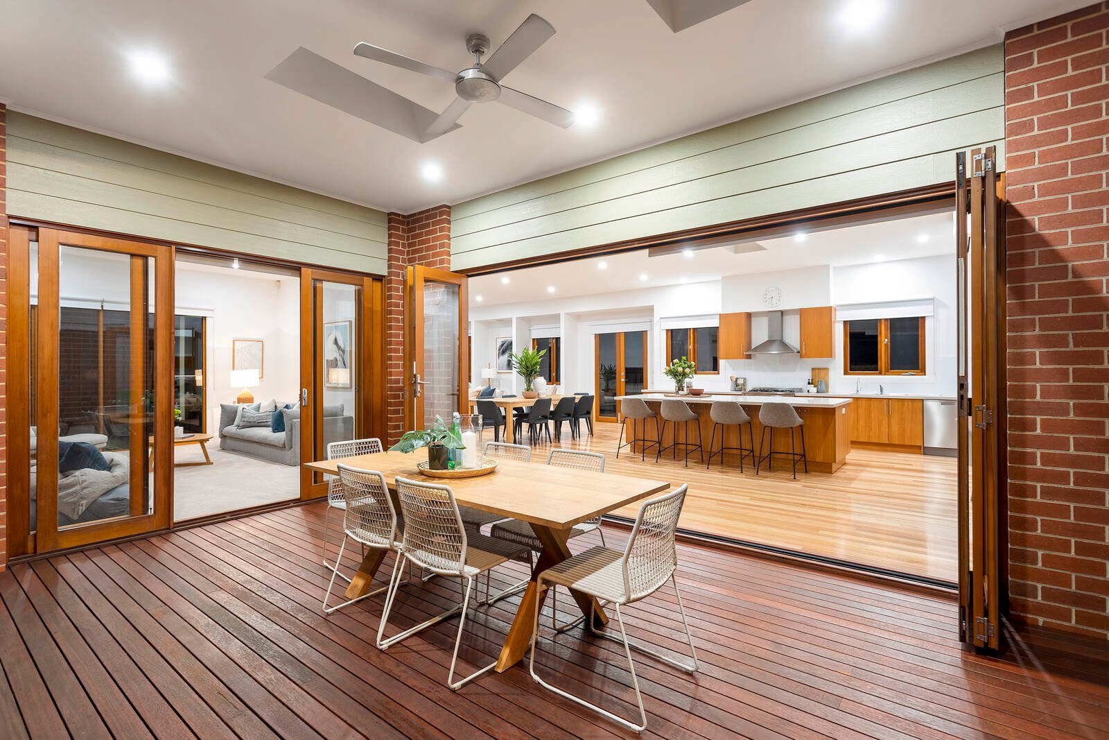 Real Estate and Property in 12 Rose Street, Bentleigh, VIC