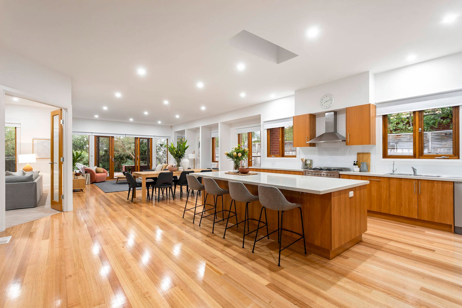 Real Estate and Property in 12 Rose Street, Bentleigh, VIC