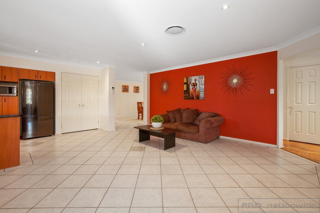 12 Rosebrook Row EAST MAITLAND 7