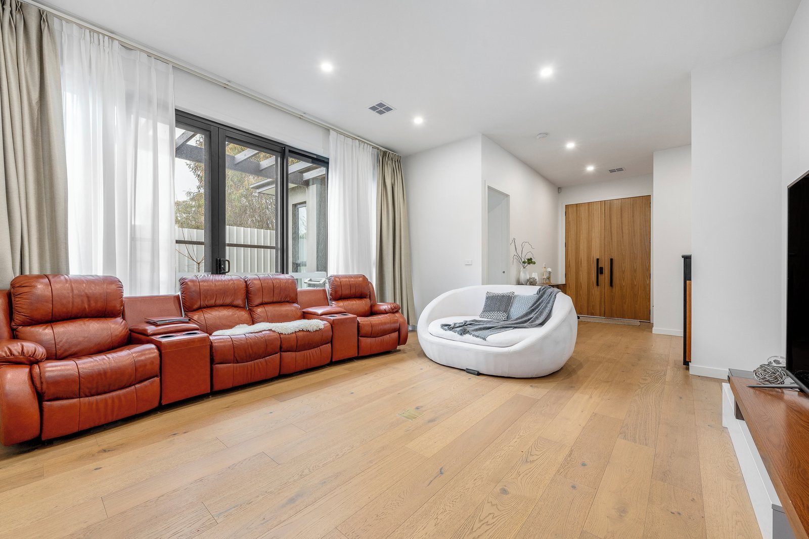 1/2 Rowland Court, Glen Waverley, 3150