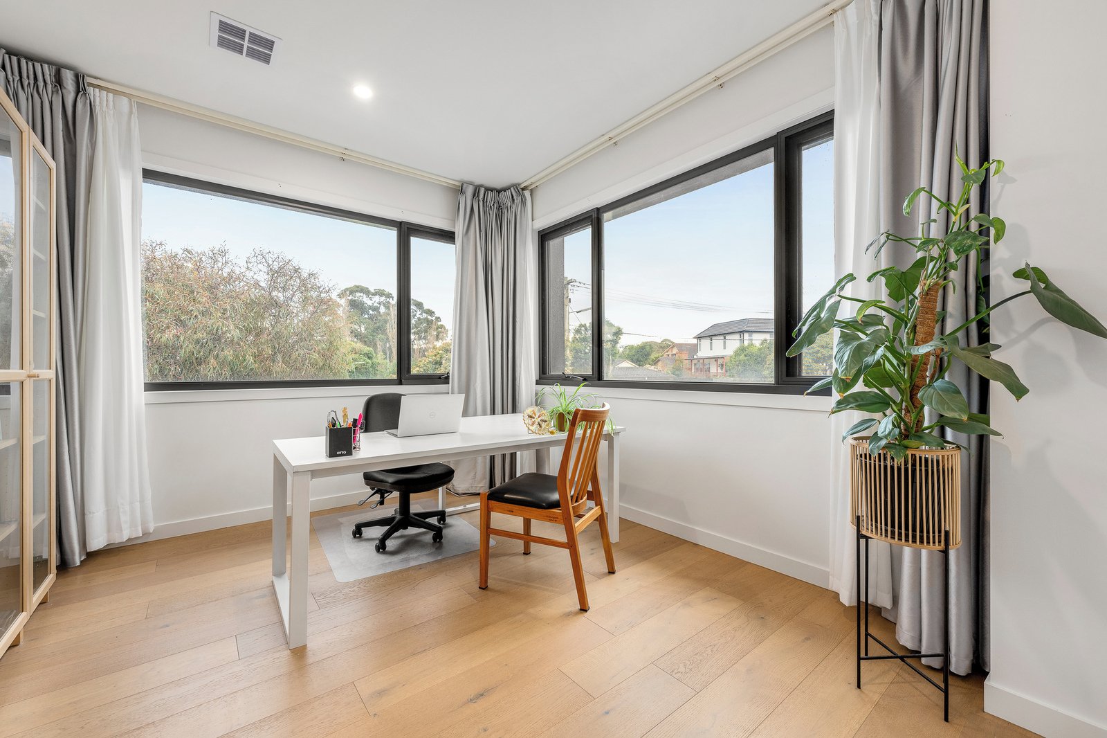 1/2 Rowland Court, Glen Waverley, 3150