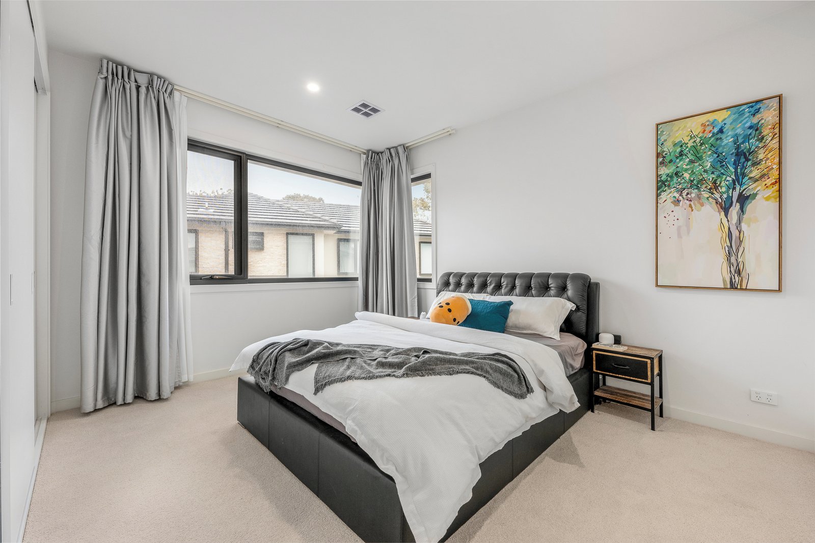 1/2 Rowland Court, Glen Waverley, 3150