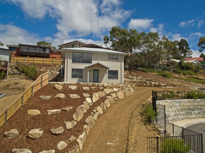 12 Rushwood Court LENAH VALLEY 2