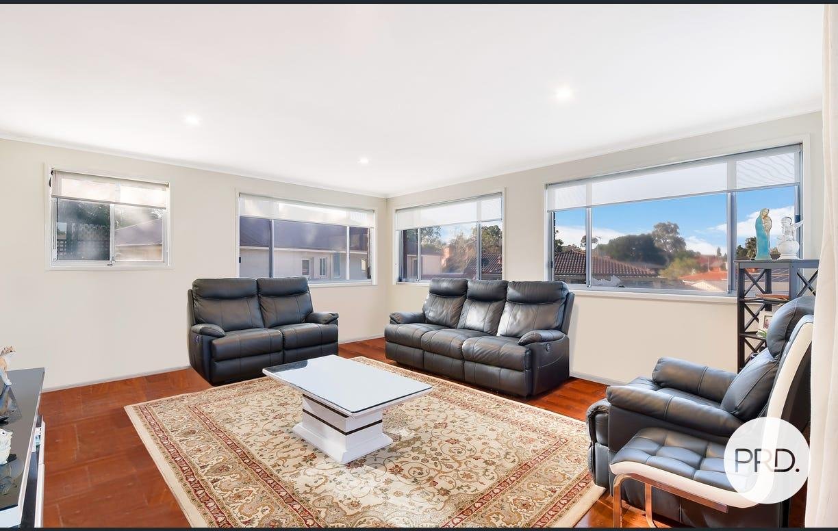 12 Salamaua Pl  GLENFIELD 5