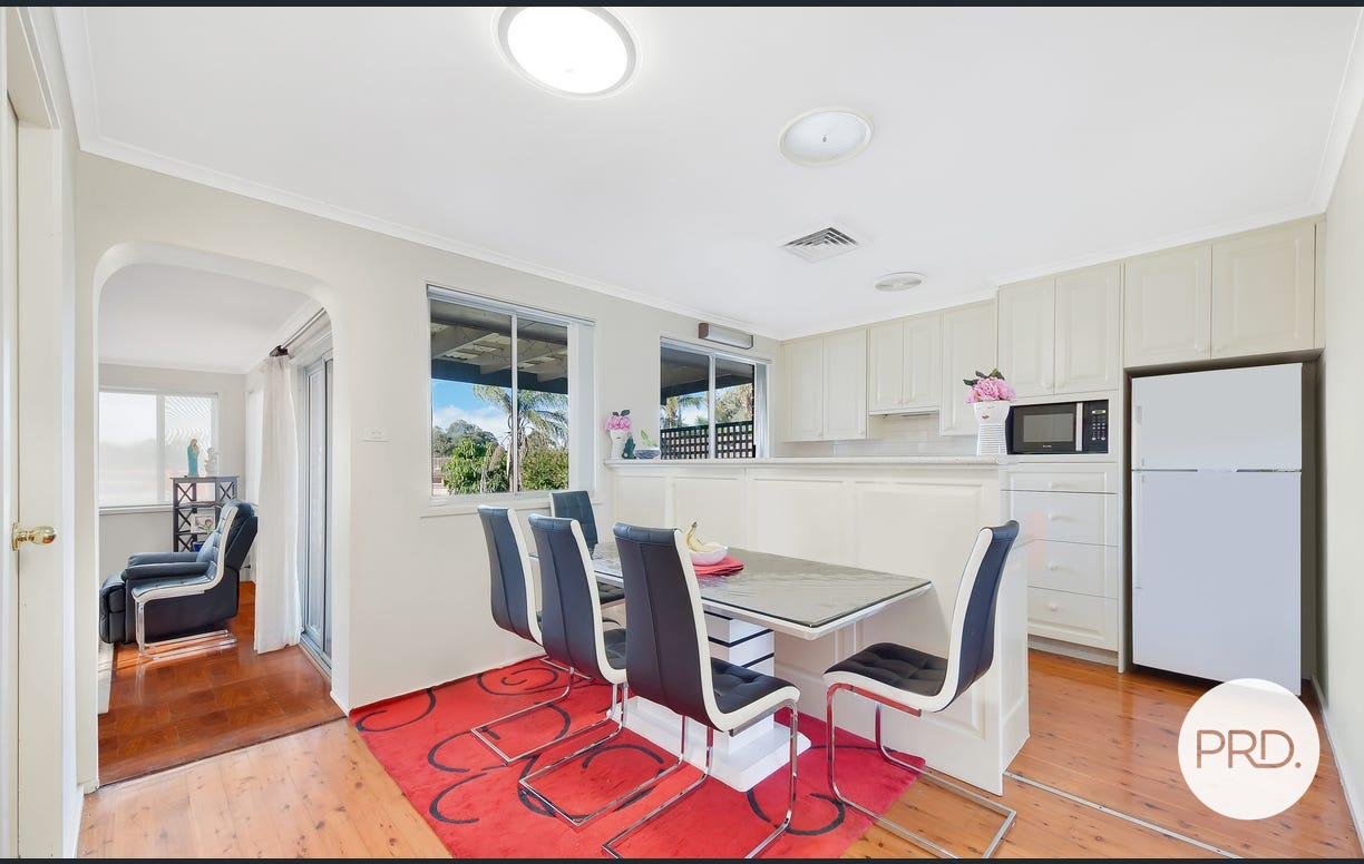 12 Salamaua Pl  GLENFIELD 6