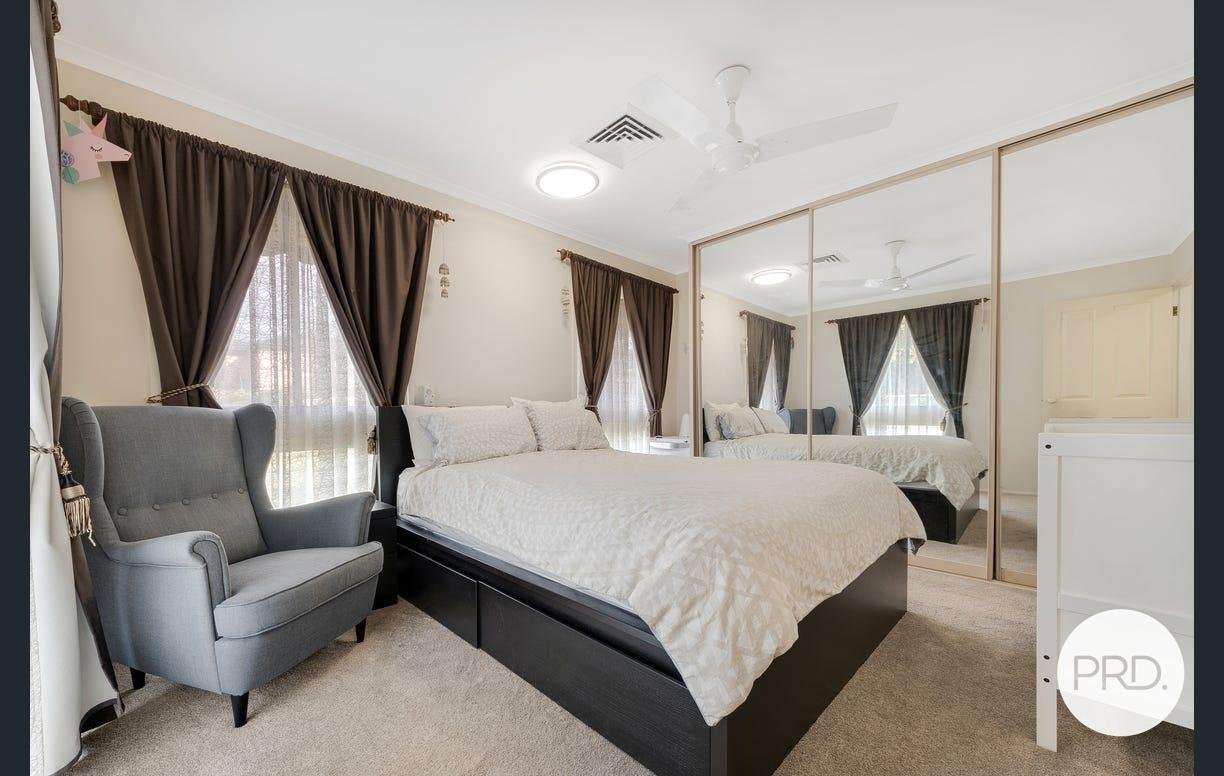 12 Salamaua Pl  GLENFIELD 8