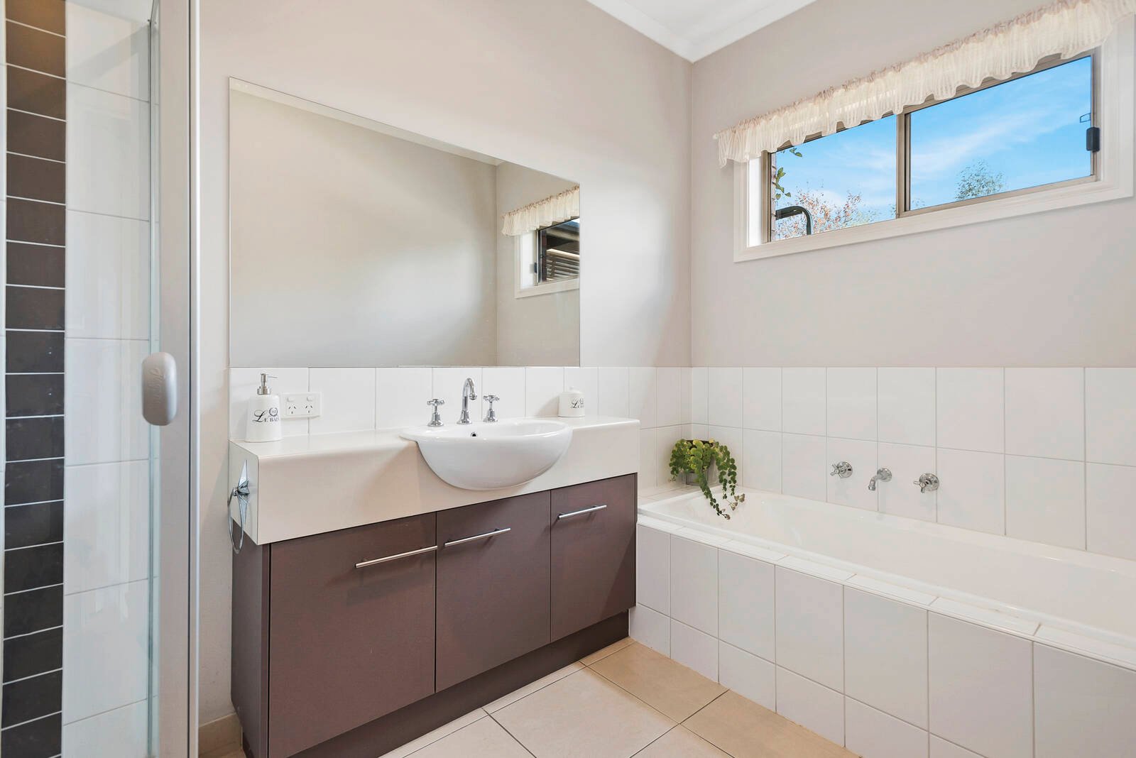 Real Estate and Property in 12 Sanctuary Drive, Kyneton, VIC