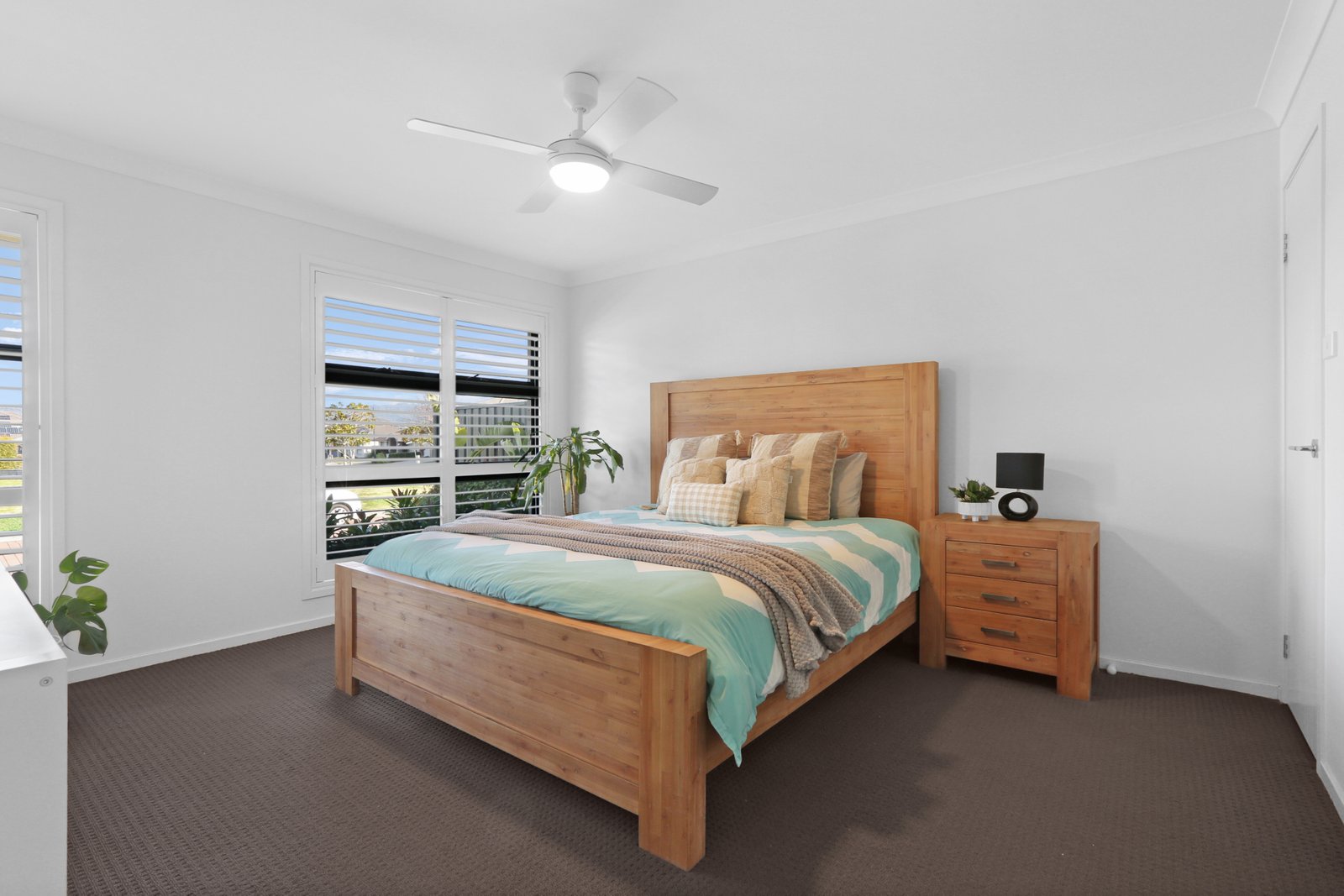 12 Sandy Bay Avenue HAYWARDS BAY 8