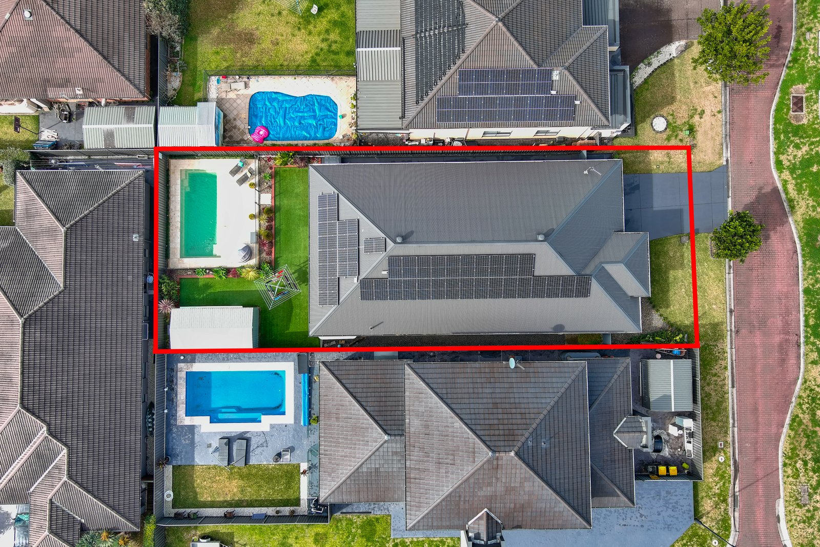 12 Sandy Bay Avenue HAYWARDS BAY 14