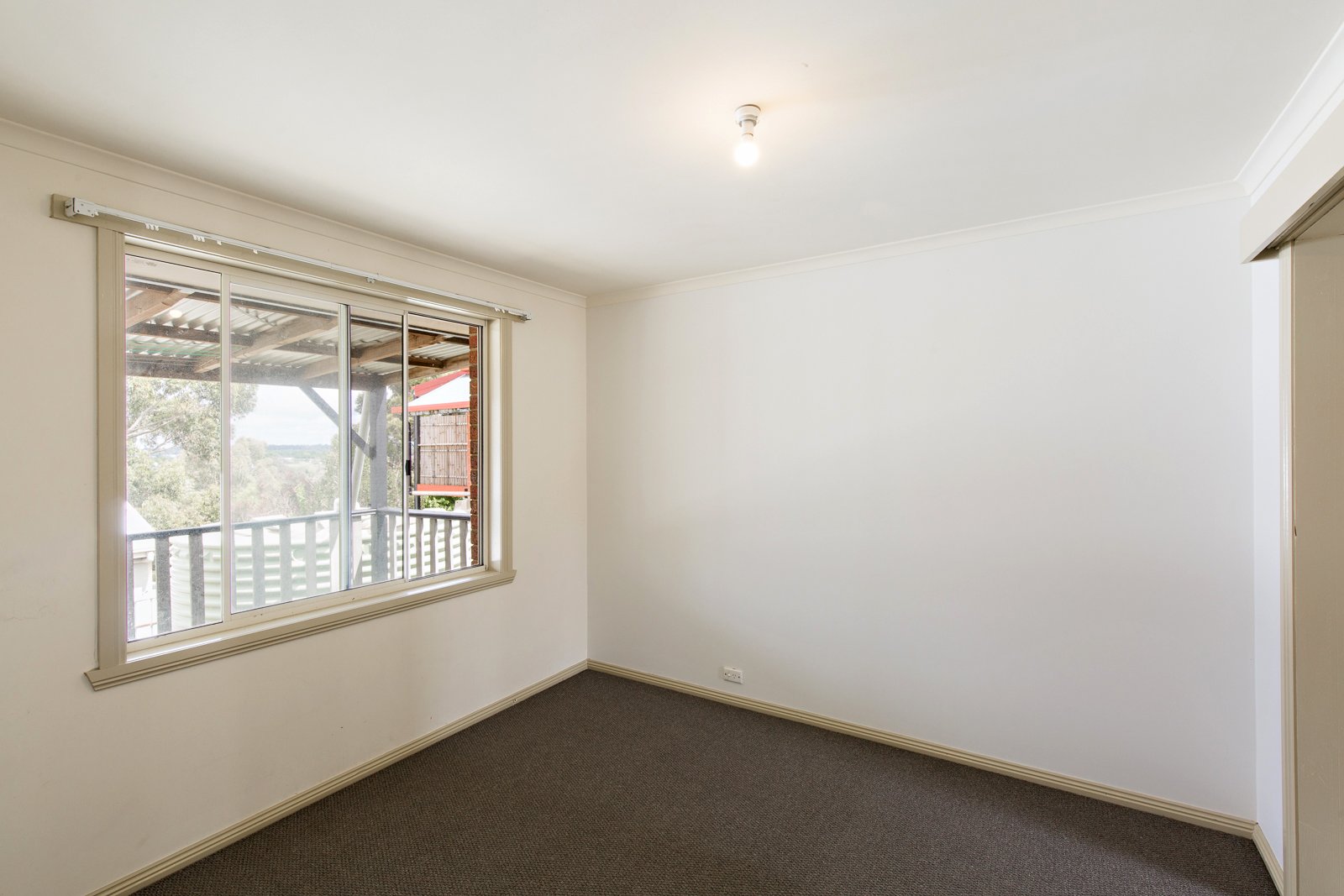 Gallery: 12 Saunders Close