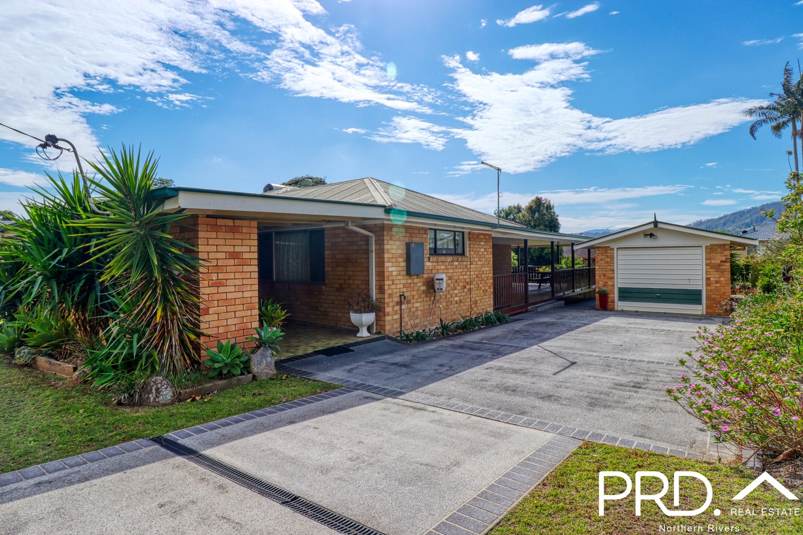 12 Saville Street GENEVA 3