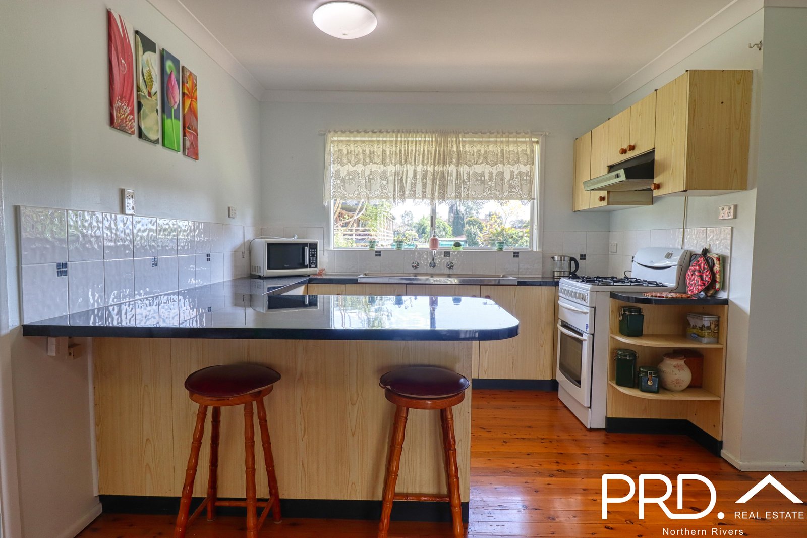 12 Saville Street GENEVA 7