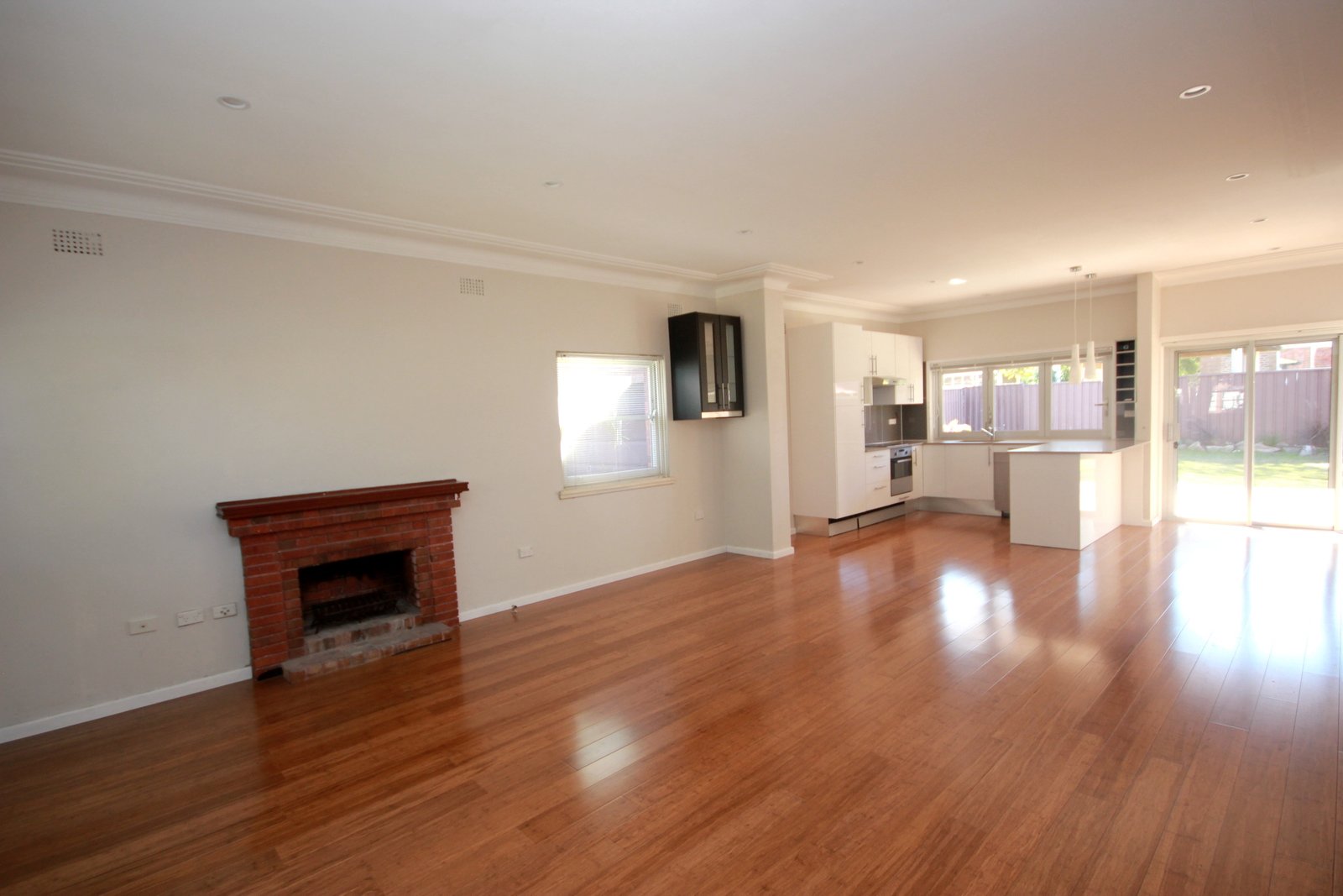 12 Scott Street KOGARAH 8