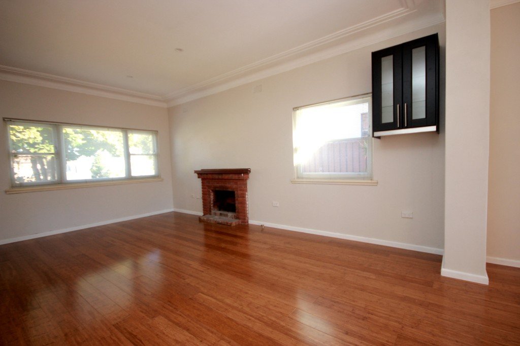 12 Scott Street KOGARAH 7