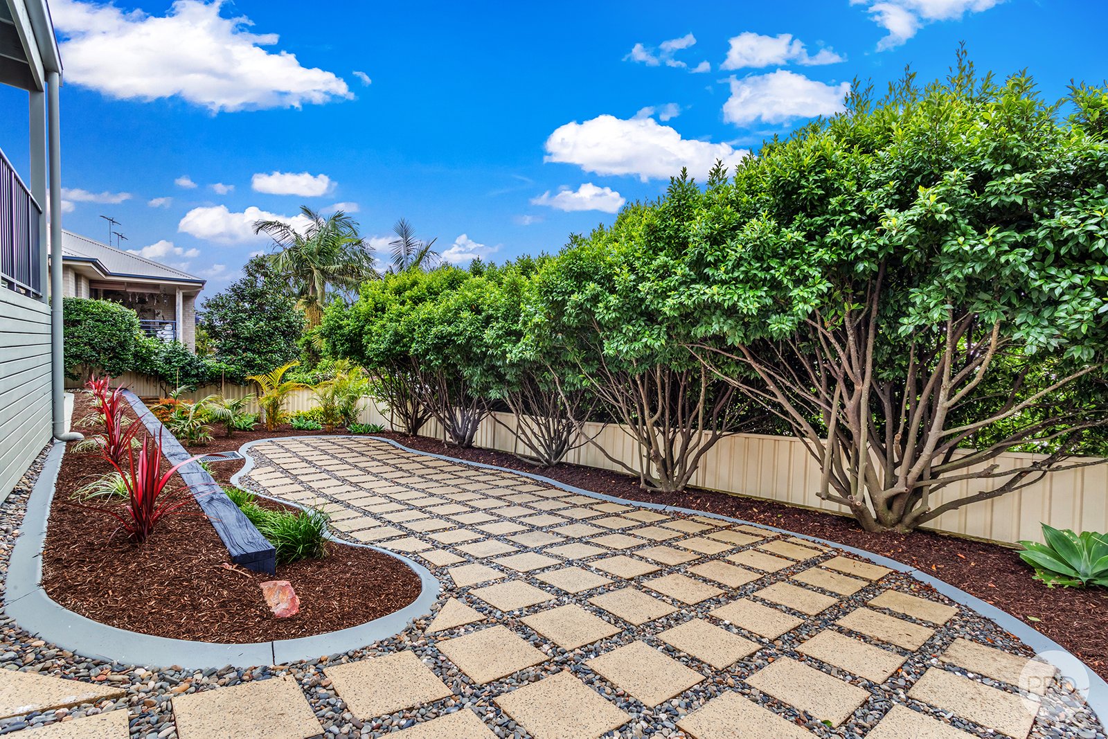 12 Seagrass Circuit CORLETTE 27