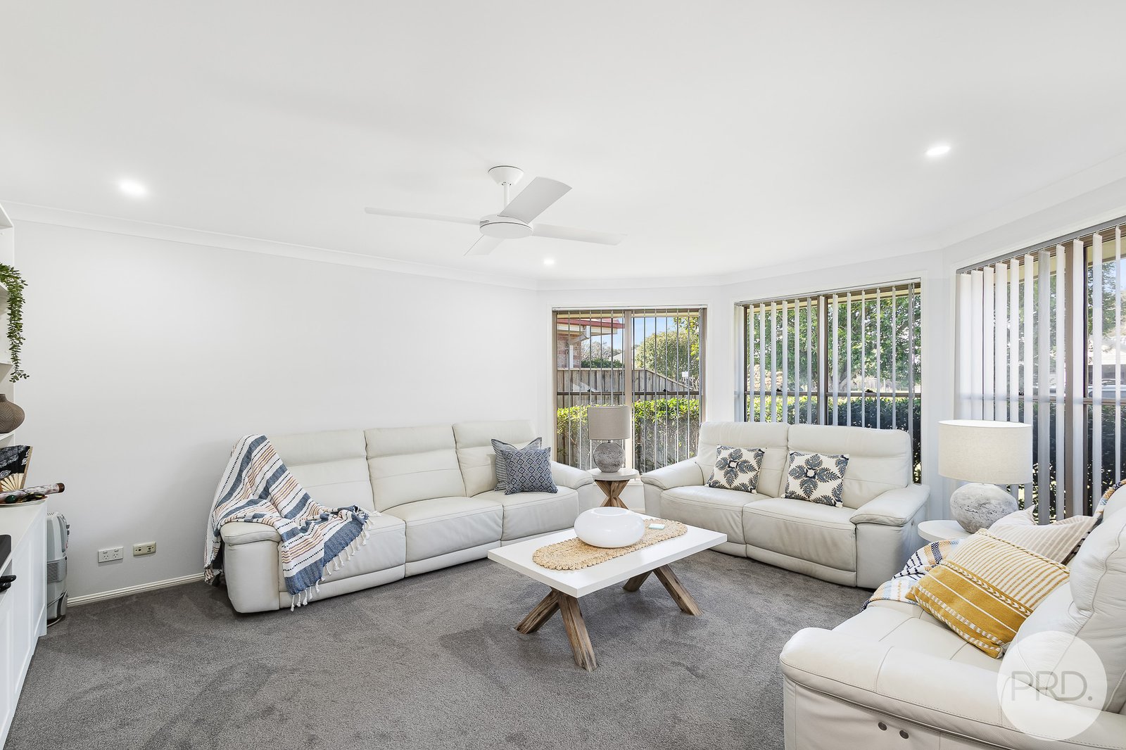 12 Settlers Way TEA GARDENS 5