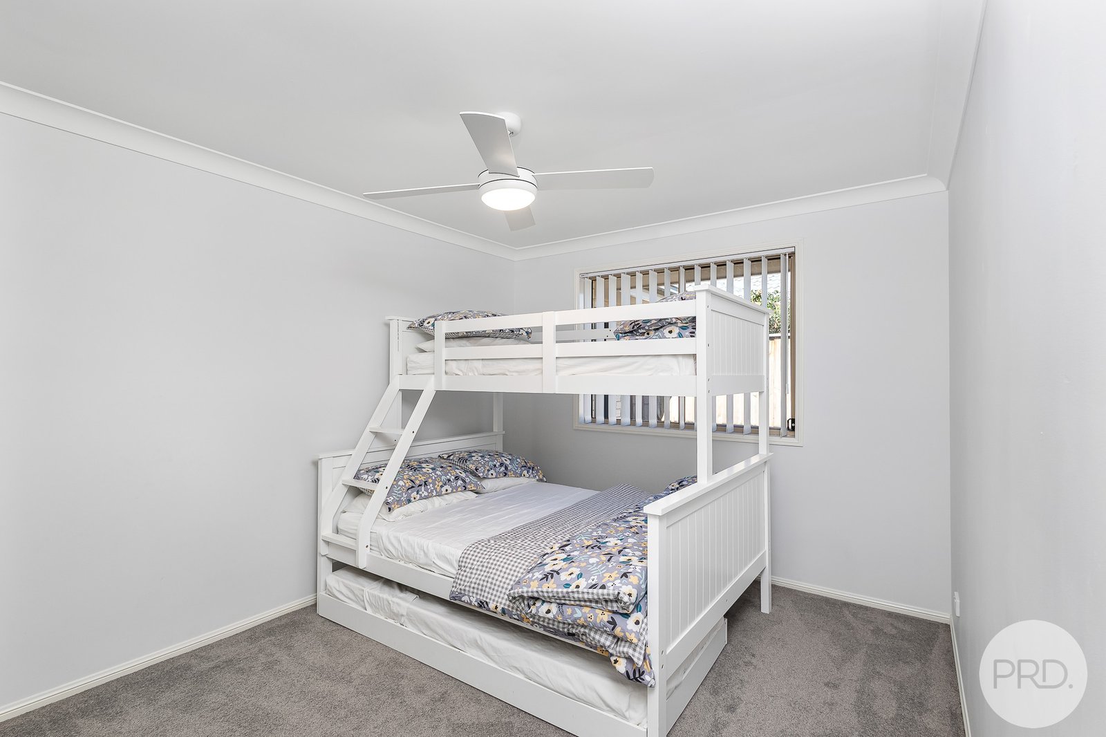 12 Settlers Way TEA GARDENS 12