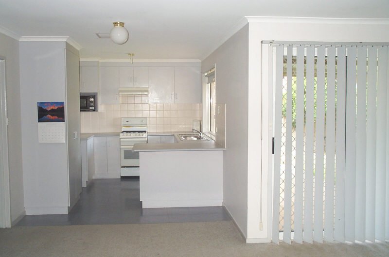 12 Shiralee Place ESTELLA 4