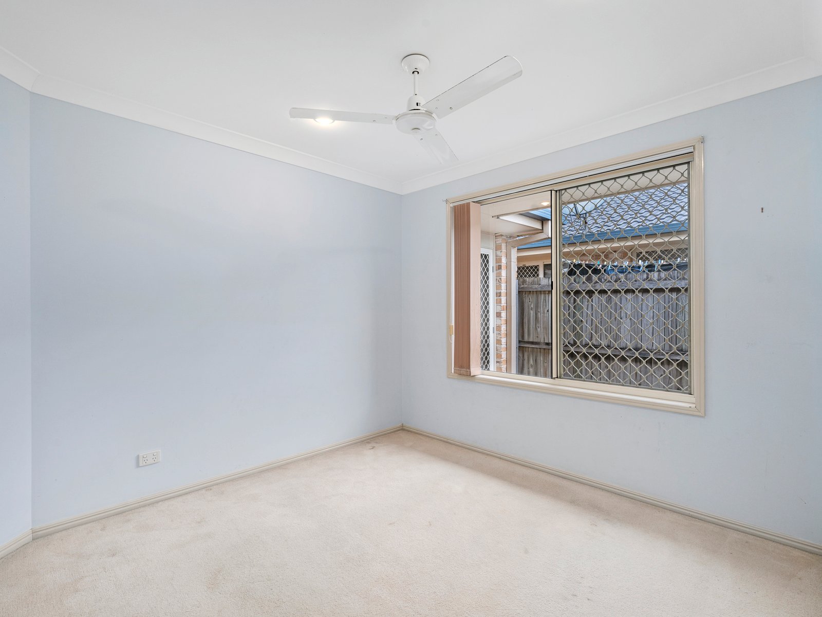 1/2 Shore Place KINGSCLIFF 9