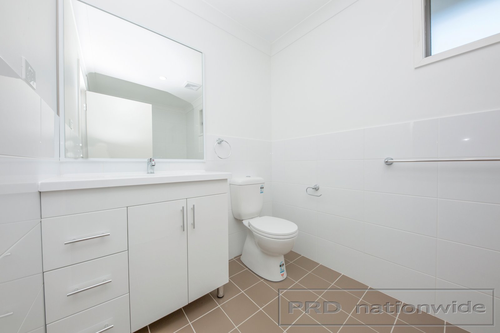 12 Skylark Avenue THORNTON 12