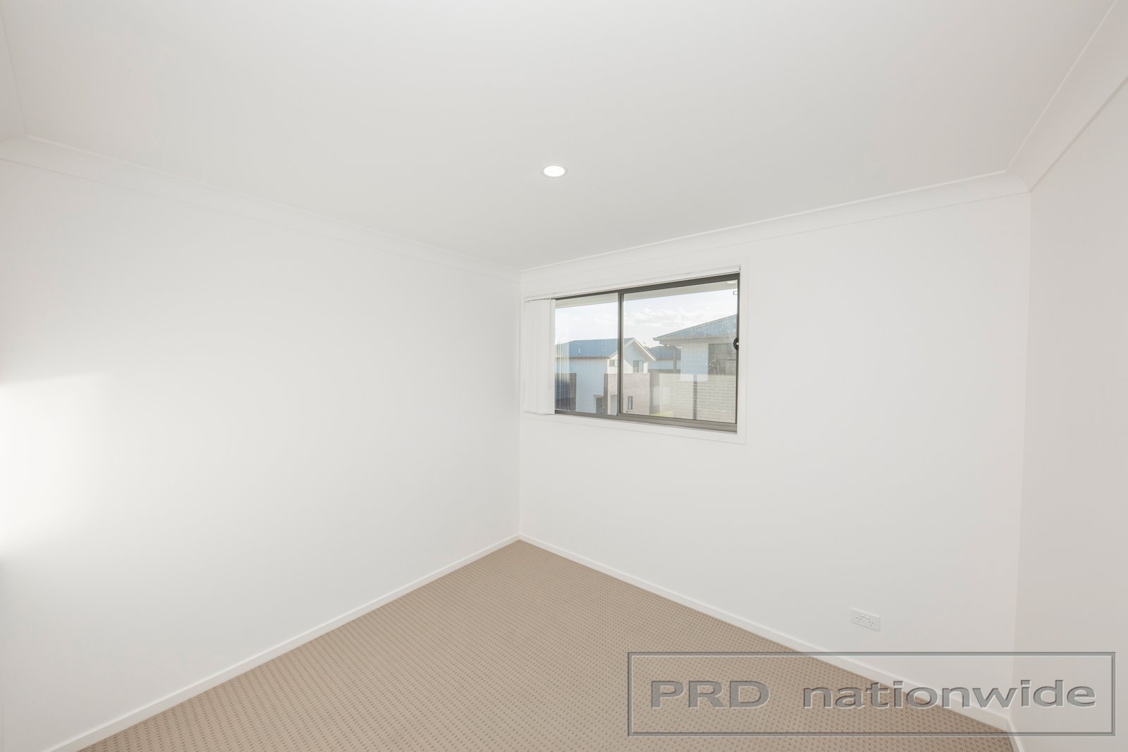 12 Skylark Avenue THORNTON 14