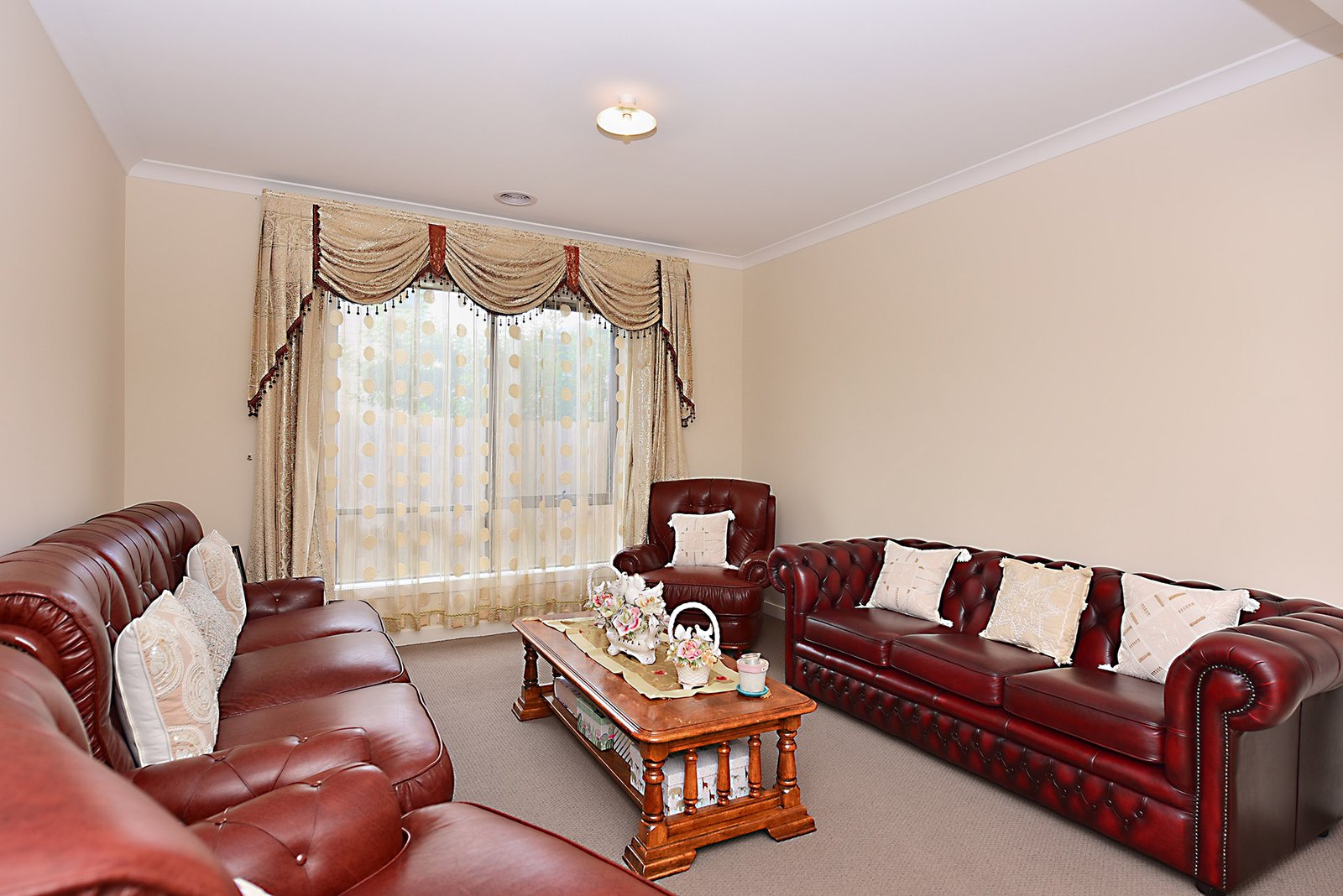 Gallery: 12 Snowdrop Drive