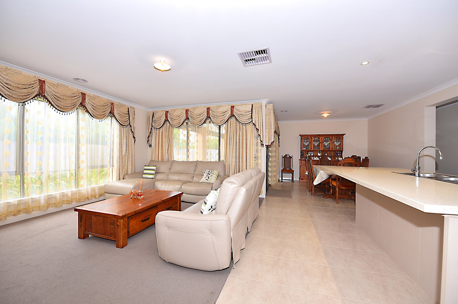 Gallery: 12 Snowdrop Drive