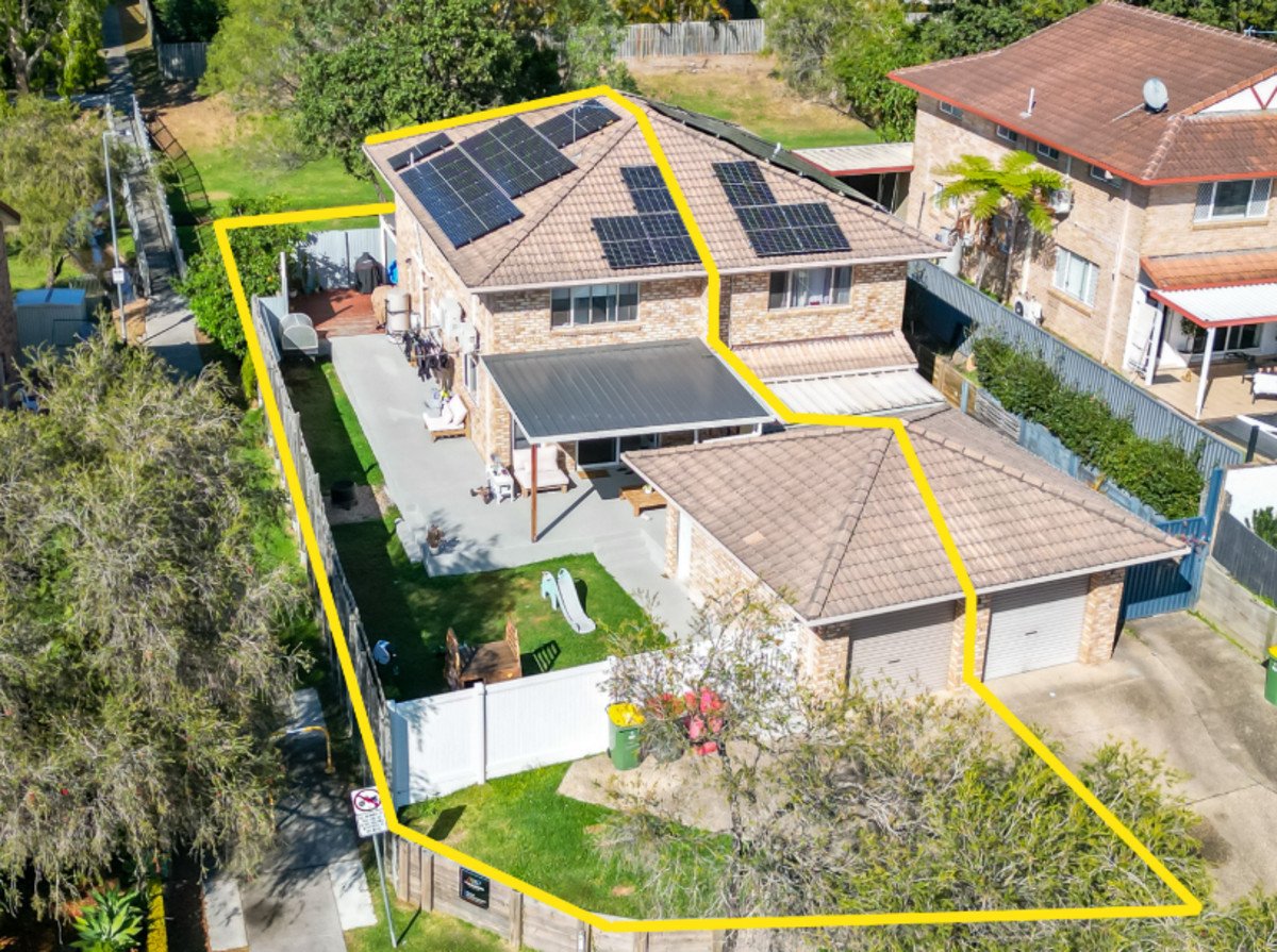 1/2 SNOWGUM Court BURLEIGH WATERS 1