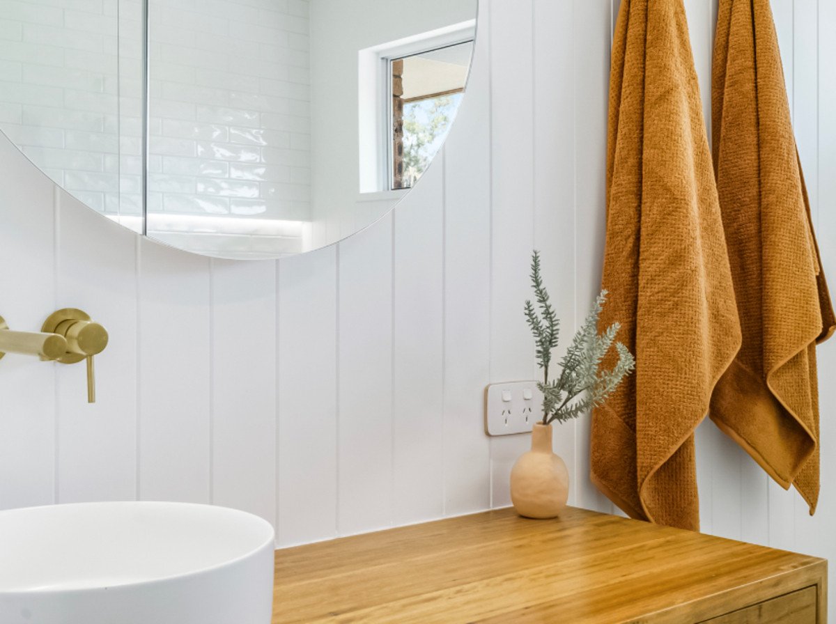 1/2 SNOWGUM Court BURLEIGH WATERS 10