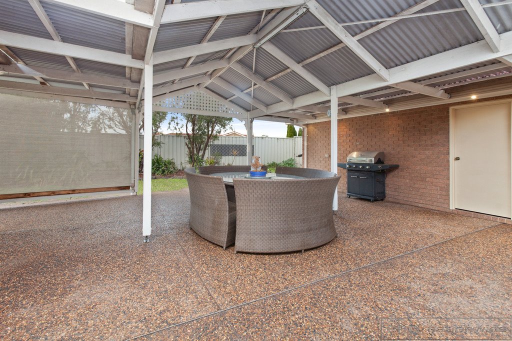 12 Somerset Drive THORNTON 13