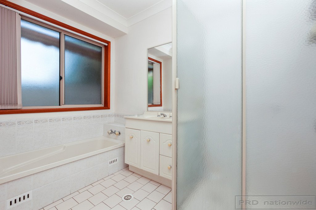 12 Somerset Drive THORNTON 20