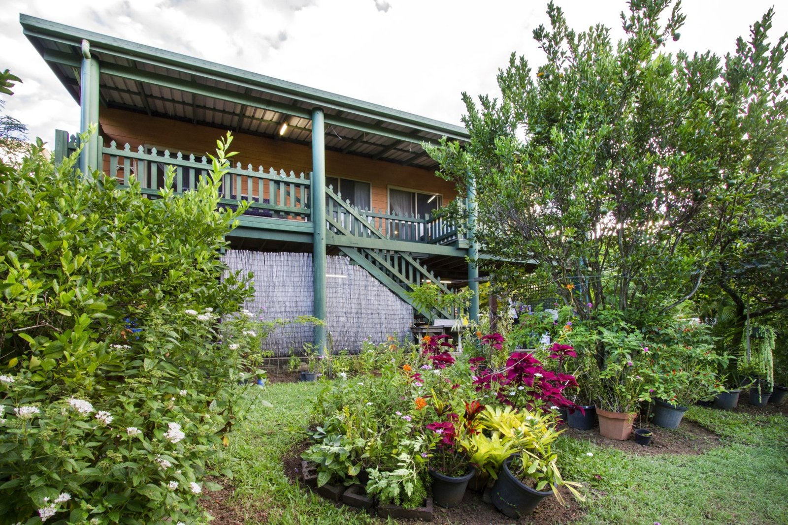 12 South Molle Blvd  CANNONVALE 18