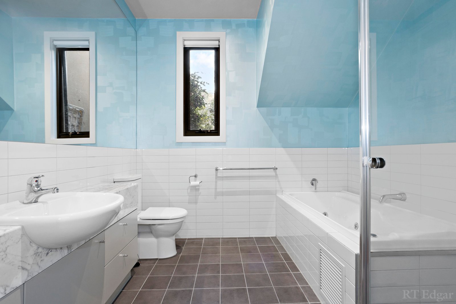 Real Estate and Property in 12 St Andrews Court, Chirnside Park, VIC