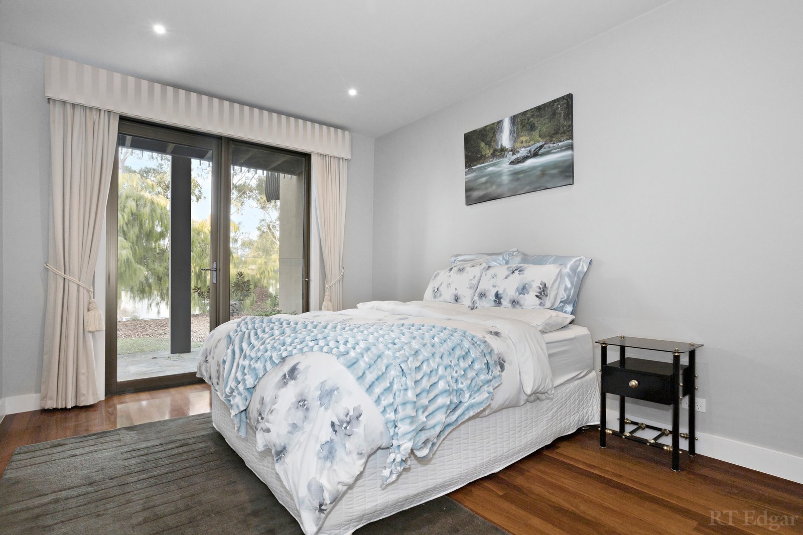 Real Estate and Property in 12 St Andrews Court, Chirnside Park, VIC