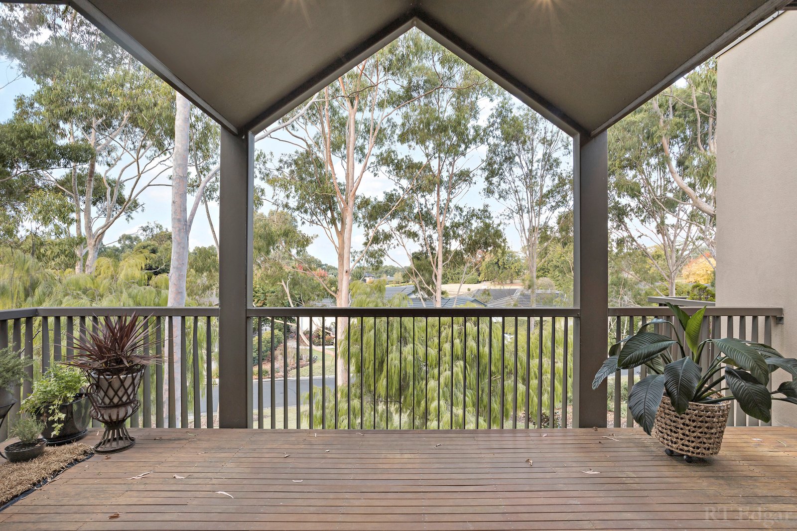 Real Estate and Property in 12 St Andrews Court, Chirnside Park, VIC