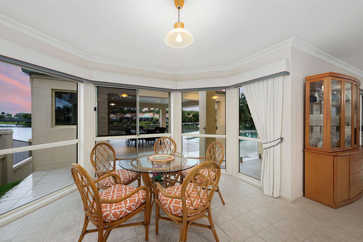 12 St Helens Court Burleigh Waters 16