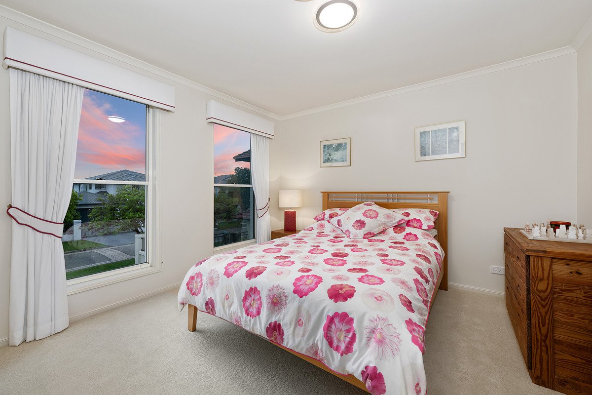 12 St Helens Court Burleigh Waters 19