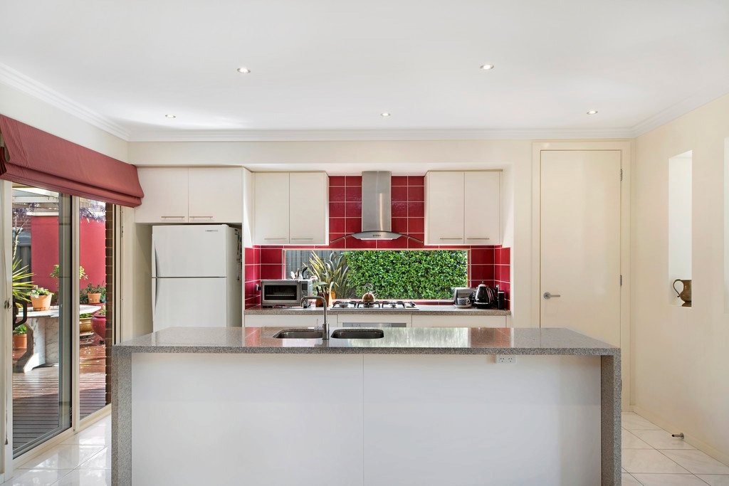 12 St Leger Close NEWINGTON 5