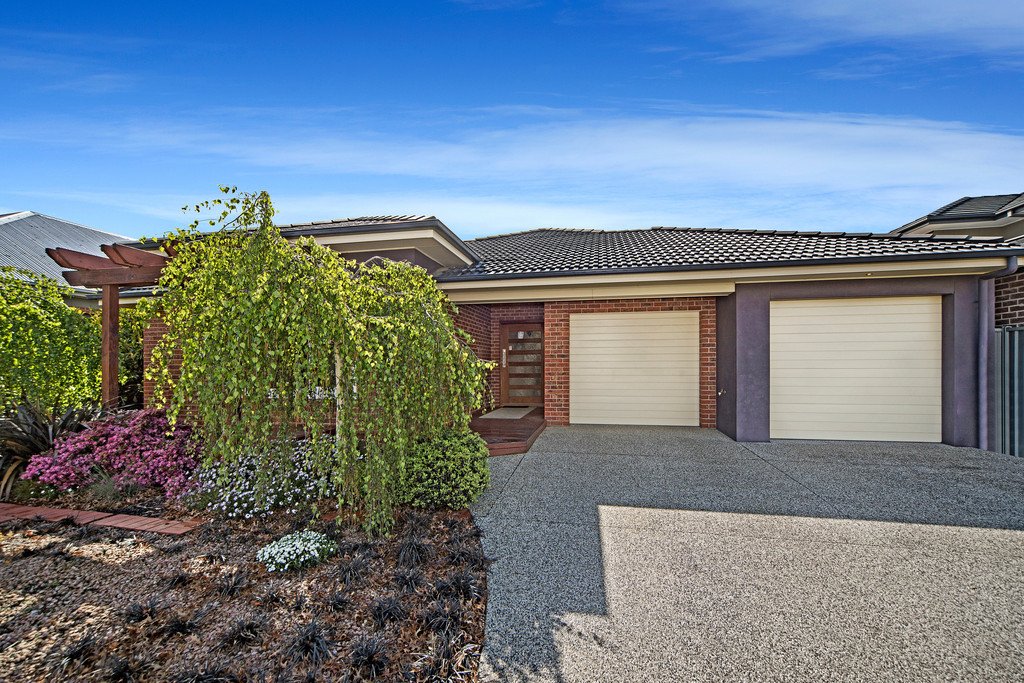 12 St Leger Close NEWINGTON 16