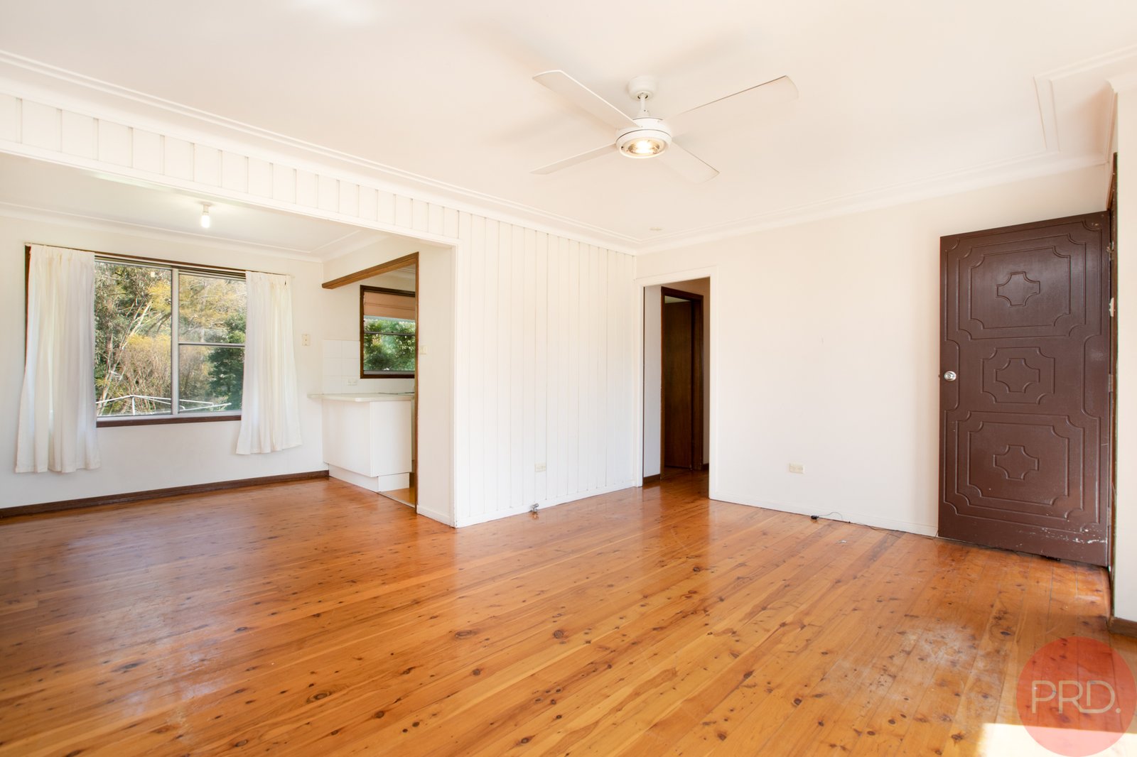 12 Stafford Close METFORD 5