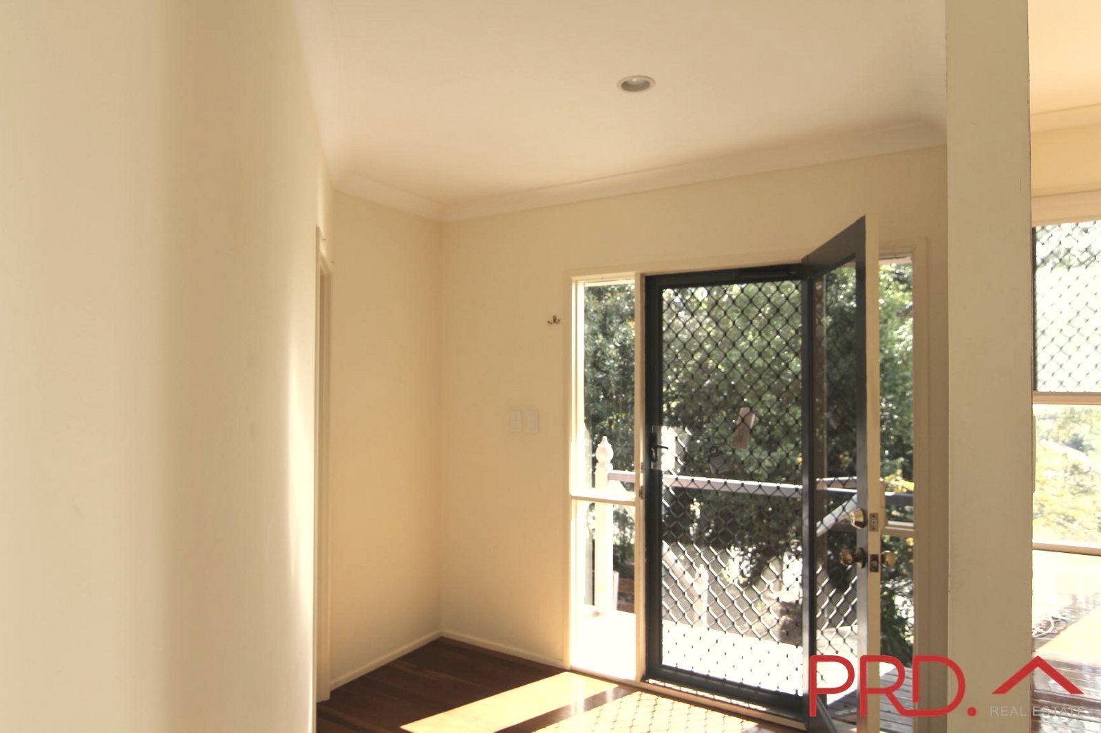 12 Stanfield Drive UPPER COOMERA 9