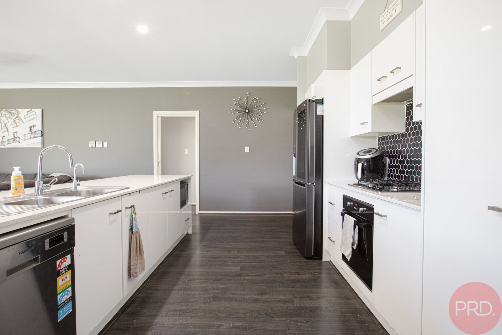 12 Stayard Drive LARGS 5