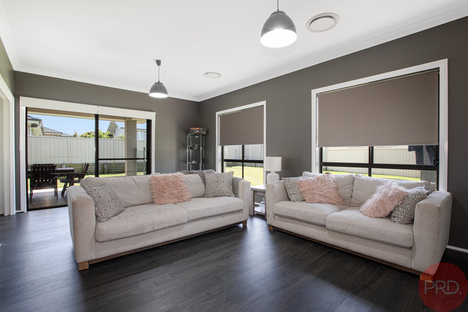 12 Stayard Drive LARGS 9