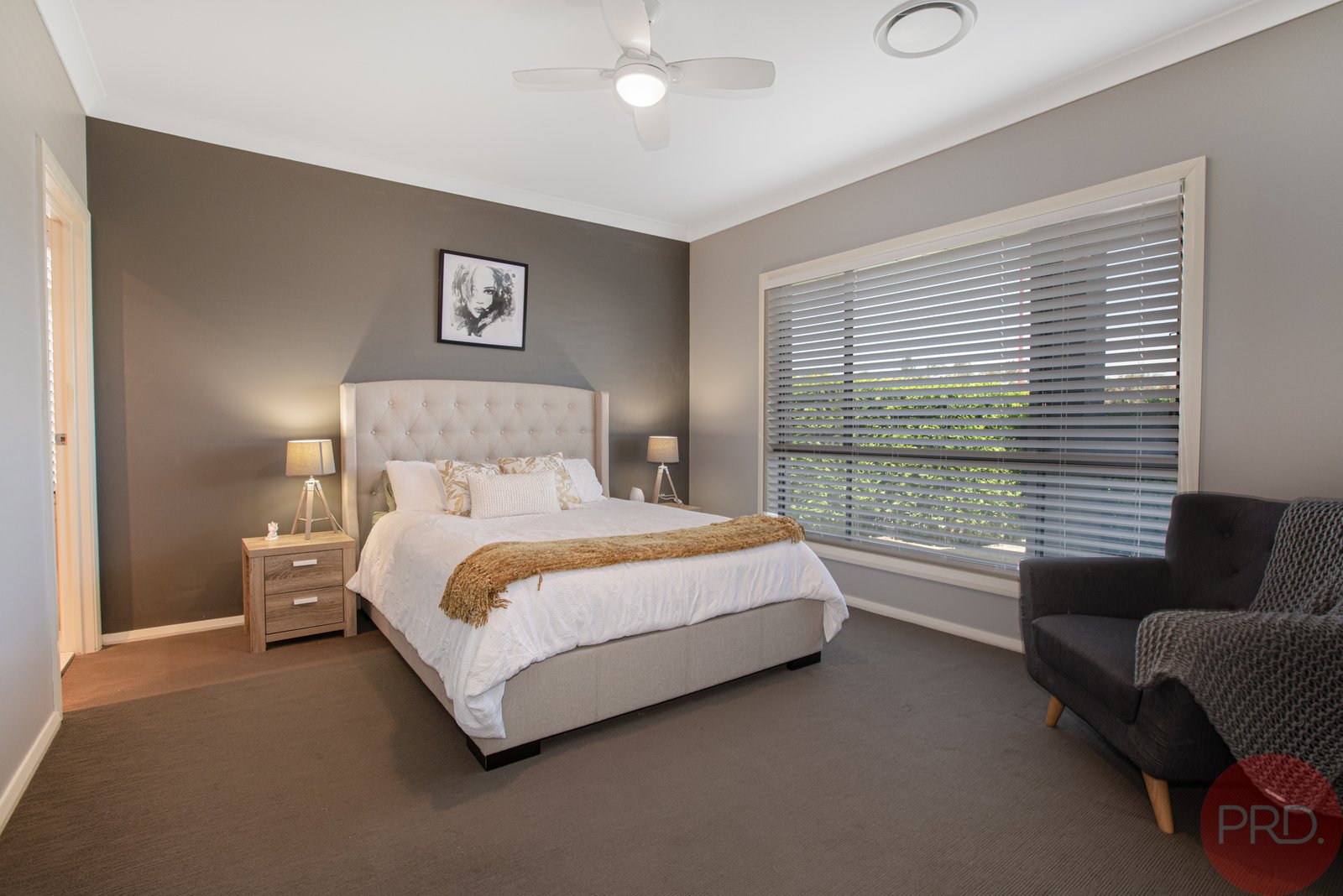 12 Stayard Drive LARGS 11