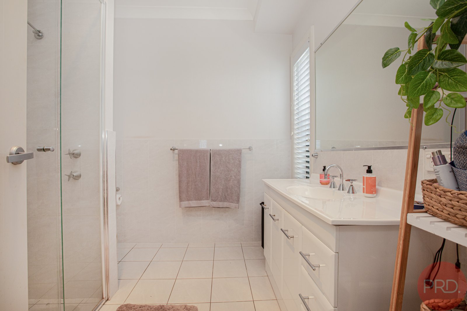 12 Stayard Drive LARGS 12