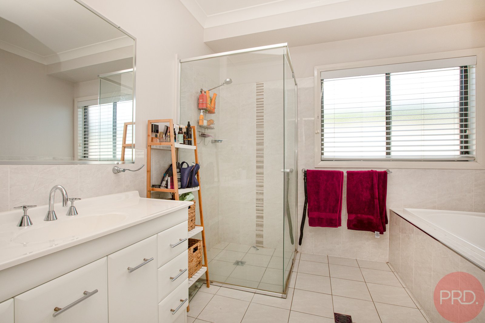 12 Stayard Drive LARGS 16