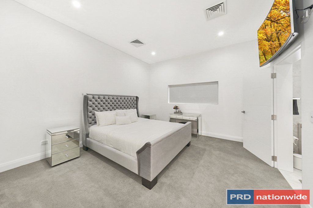 12 Steenson Street EDMONDSON PARK 8