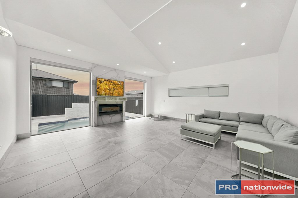 12 Steenson Street EDMONDSON PARK 11