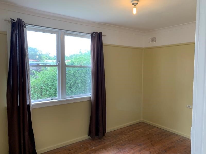 12 Stewart Avenue TAMWORTH 5